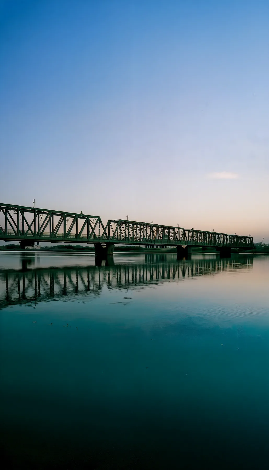 جسر فوق نهر الفرات في محافظة الأنبار